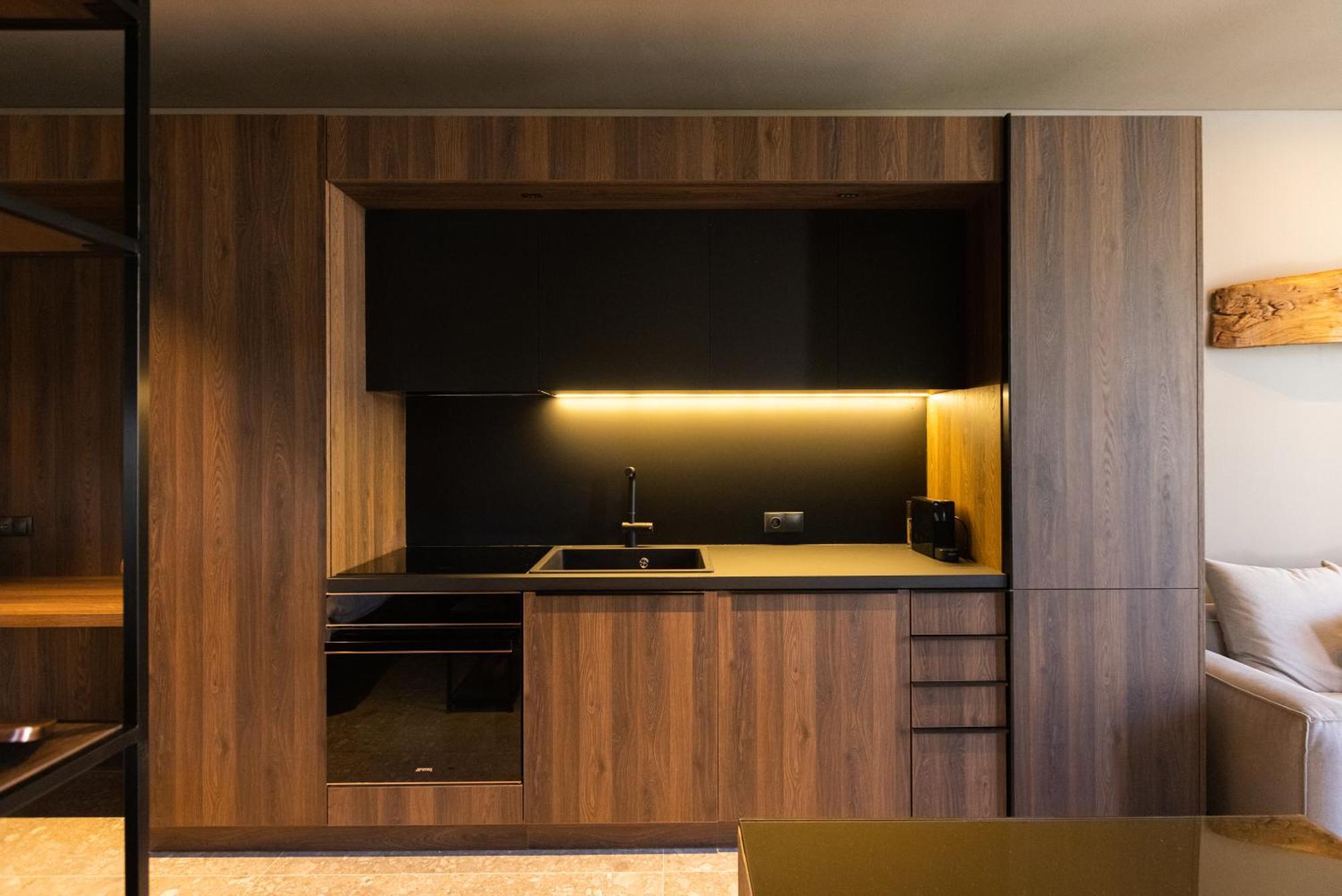 אתונה Vouliagmeni Apartments 18 מראה חיצוני תמונה